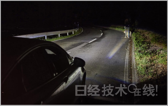 福特开发智能汽车前大灯 夜间行路更安全
