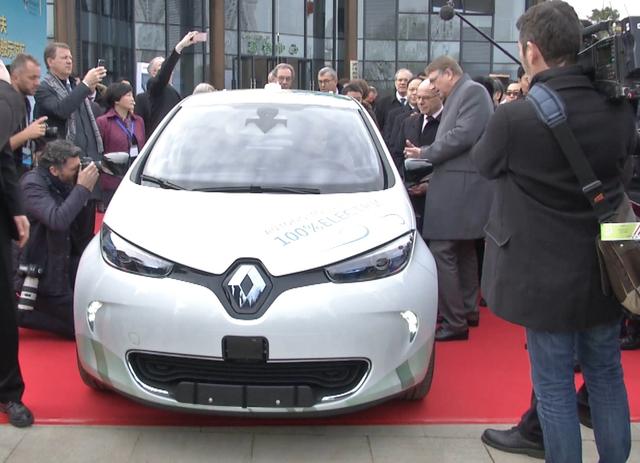 雷诺最新自动驾驶系统亮相武汉 法国总理亲临现场观摩