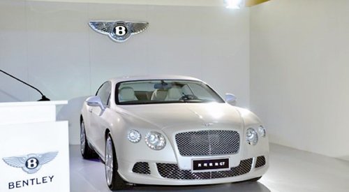 搭载6.0升W12发动机 宾利欧陆GT登陆广州