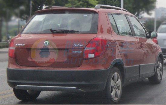 Skoda резким CROSS экспозиции 110 000 Стартовая цена, как ожидается,