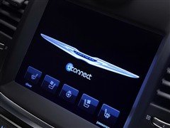 全新内饰/动力 2011款克莱斯勒300解析