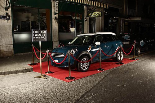 MINI游击营销 艳惊日内瓦国际车展