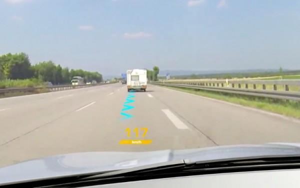 德国马牌挡风玻璃增强现实技术 提升人车交互