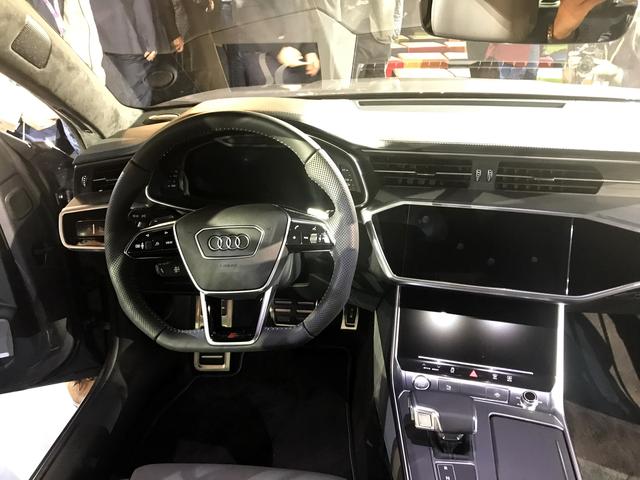 奥迪公布全新一代A7车型 四门轿跑运动晋级