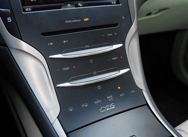 林肯MKZ购车手册 推荐2.0T尊雅型