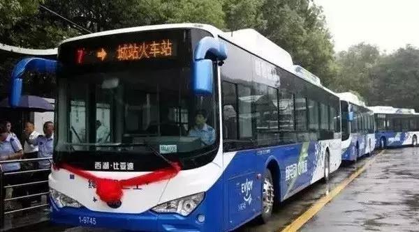这辆国产车竟卖到400万！日本人抢着买！