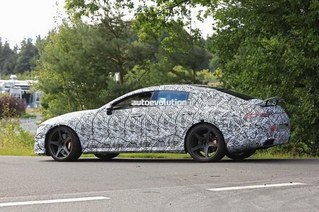 AMG GT Concept量产版谍照 竞争Panamera