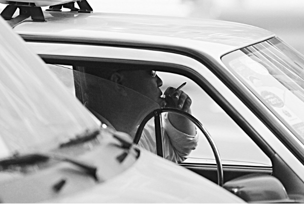 只开窗户好使吗 车里抽完烟怎么快速祛味?