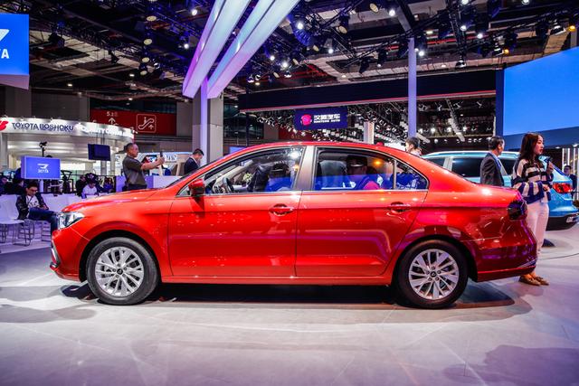 降低消费门槛 捷达VA3首款三厢轿车亮相