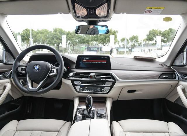 宝马新5系混动版上市 售价49.89万元