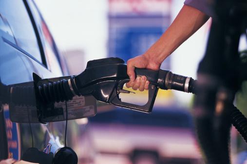 国内成品油价格按机制上调