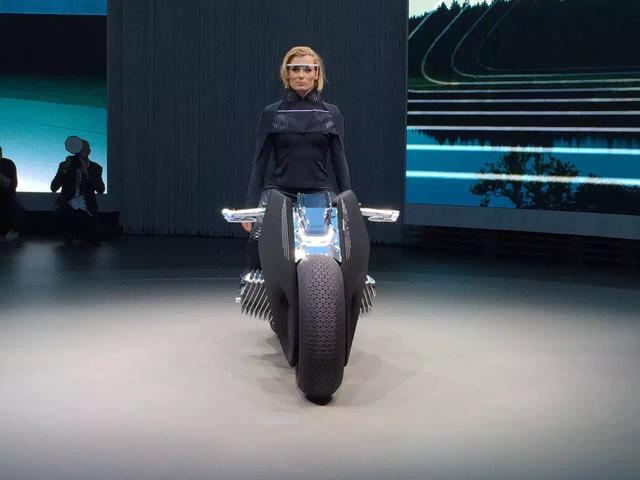 BMW Motorrad VISION NEXT 100概念车全球首发