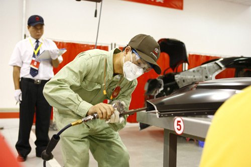 广汽丰田首届钣金、喷漆技能竞赛决战羊城_汽车_腾讯网