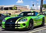 Dodge Viper vencer a la fuerte persecución de extranjeros