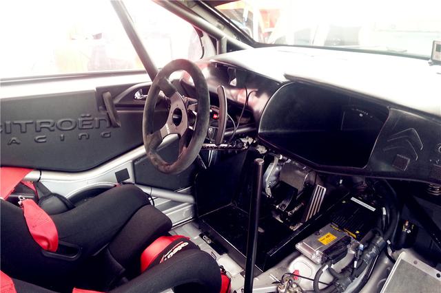 独家体验世界上最好的拉力赛车DS3 R5