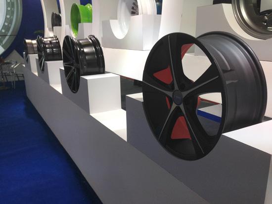 美国迪生力轮毂轮胎亮相2014广州用品展