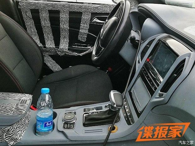 配人机交互系统 猎豹CS9内饰谍照首曝
