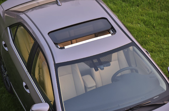 卡罗拉双擎领先版问世 14万元购车怎么选