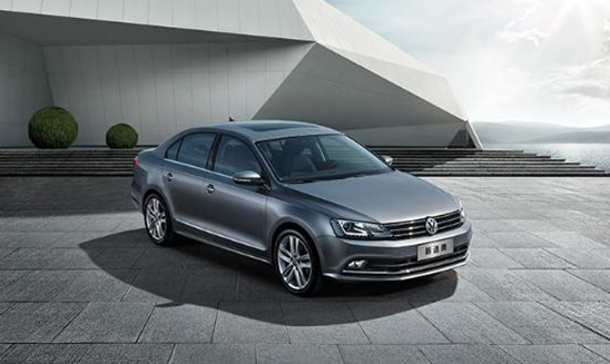 卡罗拉双擎领先版问世 14万元购车怎么选