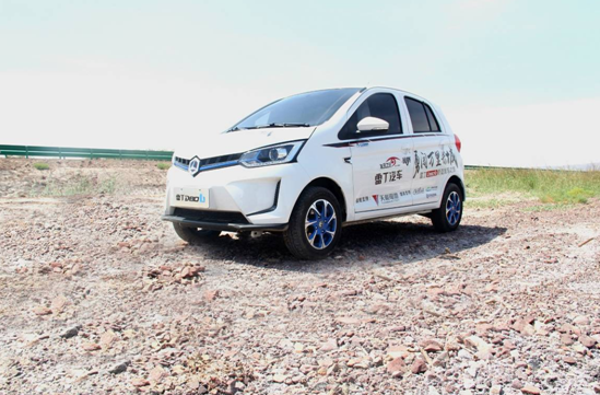 飞沙走石显英雄本色 宁夏中宁雷丁D80Li一往无