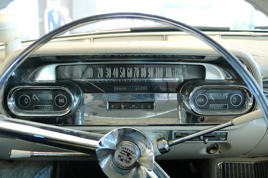 猫王座驾重见天日 凯迪拉克EI Dorado