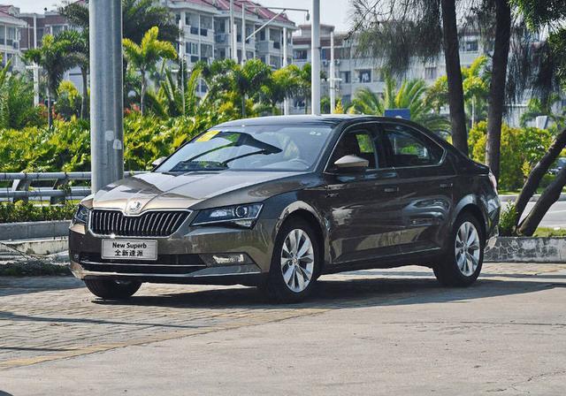 全新K5对比全新速派 高颜值美男硬实力比拼