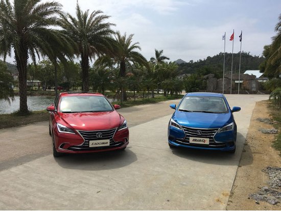 质感大幅提升 试驾长安第二代逸动&逸动DT