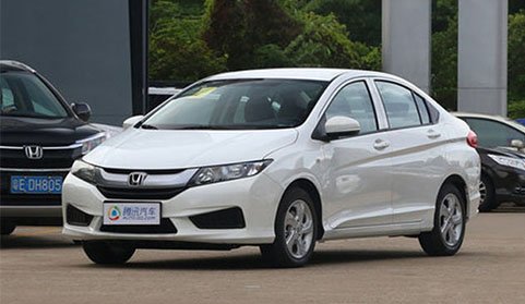 不到10万元 入手自动挡带天窗合资家轿