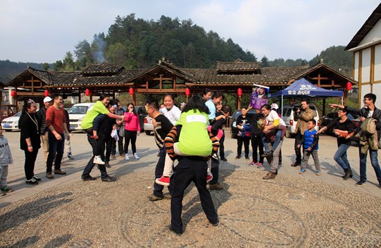 贵阳上海大众汽车植树节公益活动圆满结束