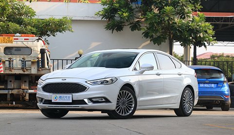 空间大配置高 20万元预算买合资B级车