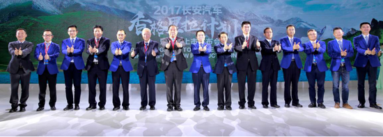 从自行车大国到汽车大国，生活变迁史侧影