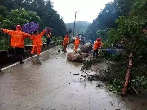 安徽部分国省干线通行受阻 境内部分列车停运