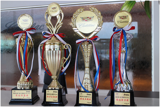 歌舞青春精神盎然 凯迪拉克少儿模特缤Fun Sh