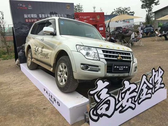 自去年2018款帕杰罗上市以来,销量稳步提升,其“进口高端全路况SUV”的全新定位及傲视同级的“七高优势”,迅速得到了消费者的认可。如