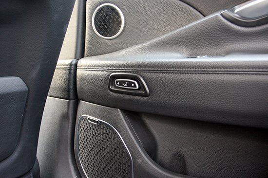 自主品牌高端车型破冰者 试驾吉利博瑞1.8T