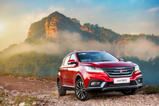 腾讯汽车:颜“智”并存,武夷山下体验荣威RX3