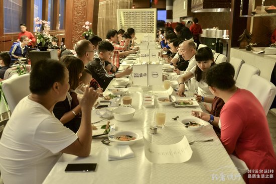 春城正美 轻奢悦行 与沃尔沃S90一起感受北欧