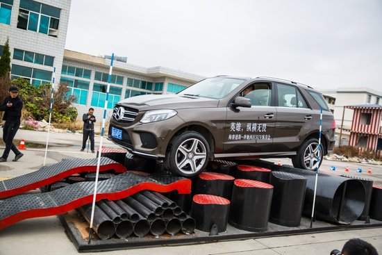 春城纵横 梅赛德斯-奔驰西区SUV纵享会昆明开