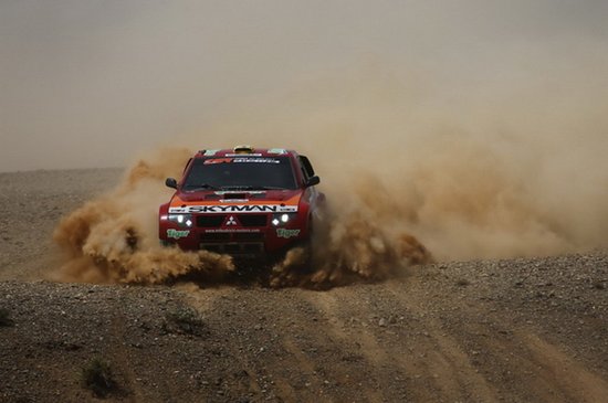 畅行丝路有秘籍 广汽三菱助力中国大越野_频道