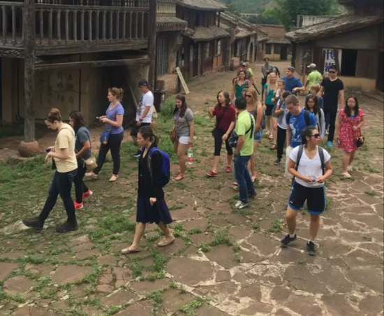 云南远大汽车首届国际青年路亚运动交流会