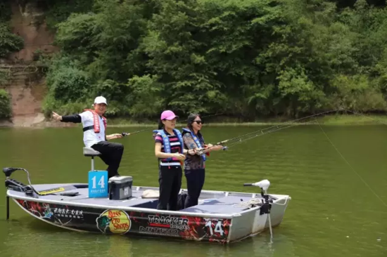 云南远大汽车首届国际青年路亚运动交流会