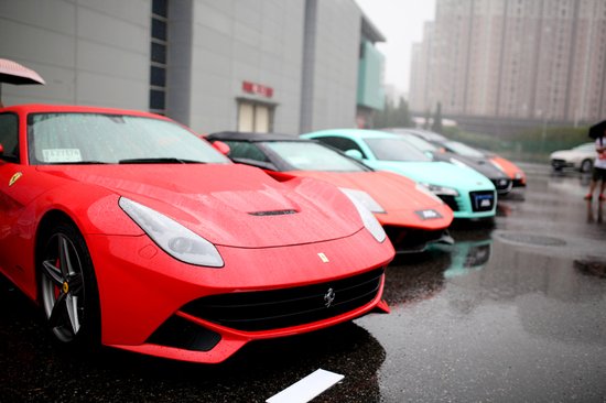 华丽派对 江西超跑俱乐部正式开张