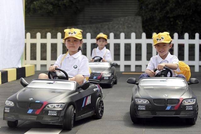 小孩子怎么学开车 108263010.jpg