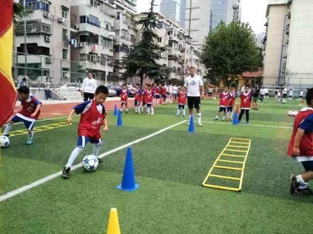 上海大众 快乐足球星少年 南京站完美收官