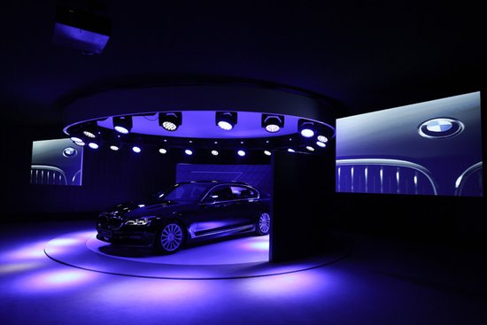 宝马家族最新旗舰全新BMW 7系青岛荣耀起航