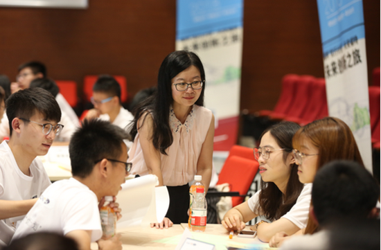 長安福特未來創(chuàng)新之旅關(guān)注青年人才發(fā)展