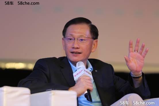 东风日产携手李锐、陈铭走进武汉大学