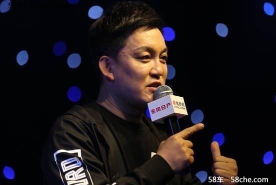 东风日产携手李锐、陈铭走进武汉大学