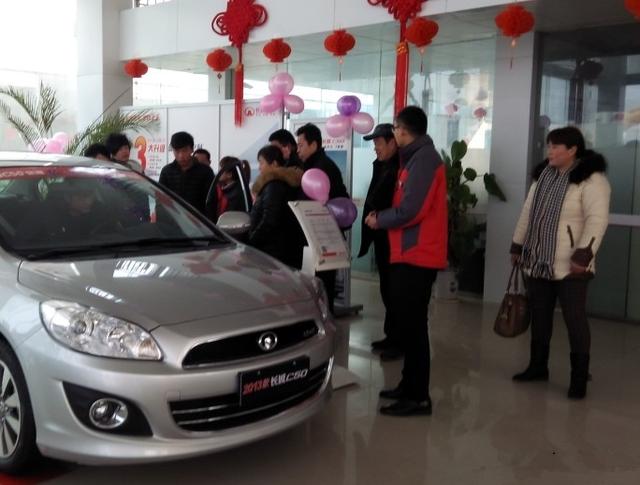 4S店销售卖一辆车到底能赚多少钱?