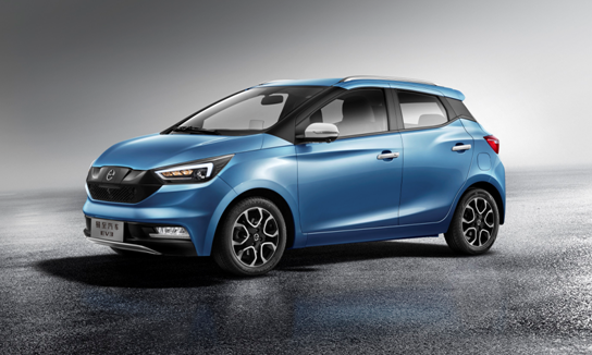 易至汽车E300正式定名“易至EV3”